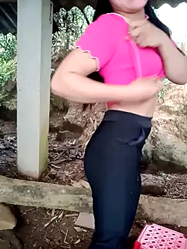 Snapshot of him220 chatting on March 15, 2026, 1:23 am him220 online show from March 15, 2026, 1:23 am