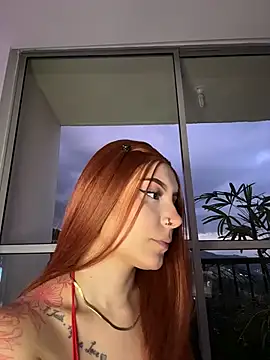 alesziarose  online show from March 19, 2026, 11:27 pm