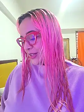 Snapshot of Nova-Satela chatting on January 15, 2026, 7:28 pm Nova-Satela online show from January 15, 2026, 7:28 pm