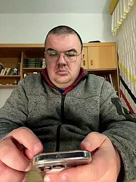 Snapshot of Deltaalex chatting on January 13, 2026, 8:24 pm Deltaalex online show from January 13, 2026, 8:24 pm