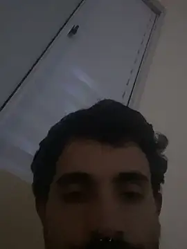 Snapshot of vinihfeh chatting on April 24, 2026, 9:00 am vinihfeh online show from April 24, 2026, 9:00 am
