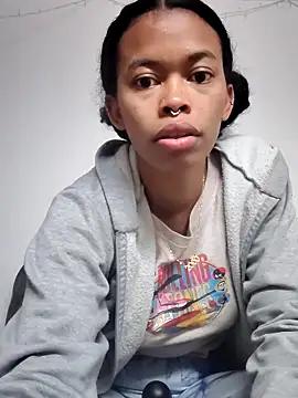 Snapshot of shenna_brunette chatting on March 1, 2026, 7:03 pm shenna brunette online show from March 1, 2026, 7:03 pm