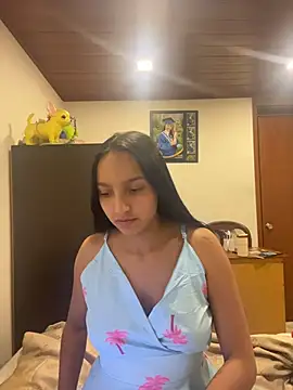 Snapshot of Eve_Ritz chatting on February 24, 2026, 4:24 am Eve Ritz online show from February 24, 2026, 4:24 am