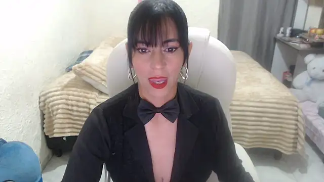 Snapshot of ilairahot chatting on April 10, 2026, 8:27 pm ilairahot online show from April 10, 2026, 8:27 pm