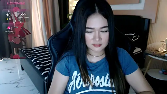 Snapshot of simplykhate chatting on January 19, 2026, 3:10 am simplykhate online show from January 19, 2026, 3:10 am