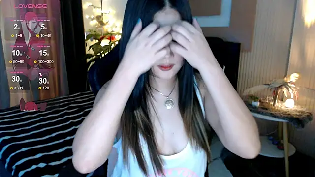 Snapshot of simplykhate chatting on January 7, 2026, 1:32 am simplykhate online show from January 7, 2026, 1:32 am