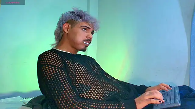 Snapshot of cum_park1 chatting on June 19, 2026, 4:46 pm cum park1 online show from June 19, 2026, 4:46 pm
