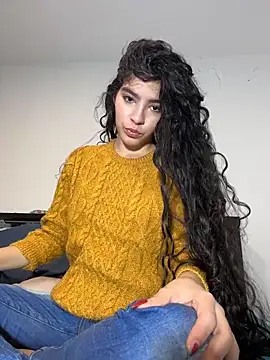 Snapshot of dani_bela chatting on February 1, 2026, 11:25 pm dani bela online show from February 1, 2026, 11:25 pm