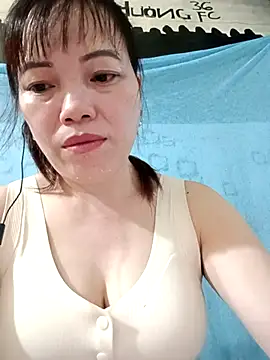 Snapshot of Sana-vn chatting on April 23, 2026, 2:19 pm Sana-vn online show from April 23, 2026, 2:19 pm