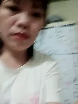 Snapshot of Sana-vn chatting on March 3, 2026, 5:42 pm Sana-vn online show from March 3, 2026, 5:42 pm