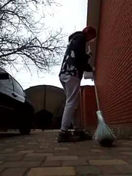 Snapshot of Lily_Viola chatting on April 8, 2026, 6:37 am Lily Viola online show from April 8, 2026, 6:37 am