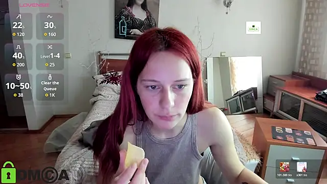 Snapshot of Lily_Viola chatting on April 3, 2026, 7:37 am Lily Viola online show from April 3, 2026, 7:37 am