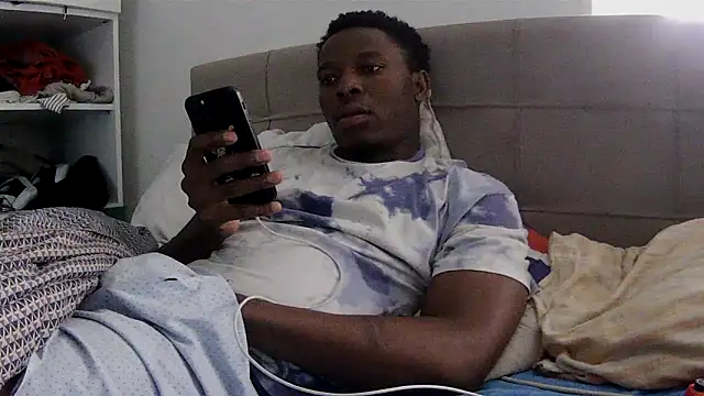 Snapshot of Bigchocco chatting on April 13, 2026, 3:49 pm Bigchocco online show from April 13, 2026, 3:49 pm