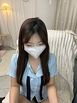  xiaoxinxin  online show from May 10, 2026, 11:47 am