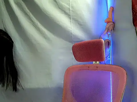 Margalona  online show from February 24, 2026, 5:08 am