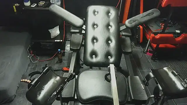 Snapshot of ashleyandtommy1 chatting on January 11, 2026, 8:38 pm ashleyandtommy1 online show from January 11, 2026, 8:38 pm