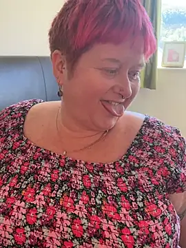 Snapshot of BustyRedxx chatting on July 3, 2026, 9:38 am BustyRedxx online show from July 3, 2026, 9:38 am