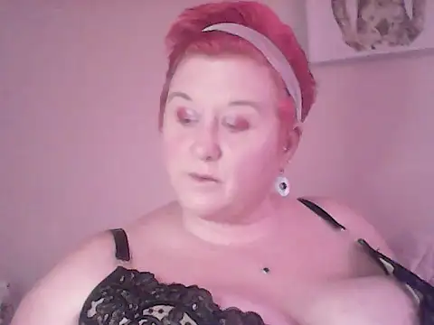 BustyRedxx online show from March 17, 2026, 11:24 am