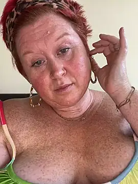 Snapshot of BustyRedxx chatting on June 25, 2026, 8:30 am BustyRedxx online show from June 25, 2026, 8:30 am