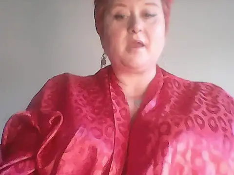 BustyRedxx online show from April 8, 2026, 5:58 pm