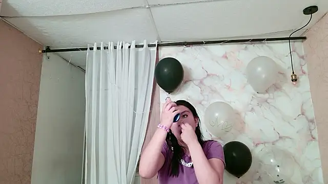 Snapshot of AdanNdEva chatting on February 16, 2026, 2:54 am AdanNdEva online show from February 16, 2026, 2:54 am