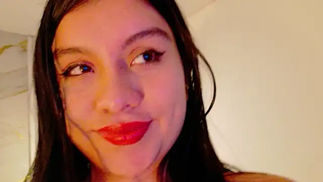 Snapshot of AdanNdEva chatting on February 5, 2026, 3:13 am AdanNdEva online show from February 5, 2026, 3:13 am