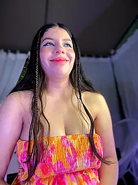 ShyDesireXXX online show from February 5, 2026, 9:21 pm