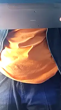 saray reesee online show from February 5, 2026, 8:04 pm