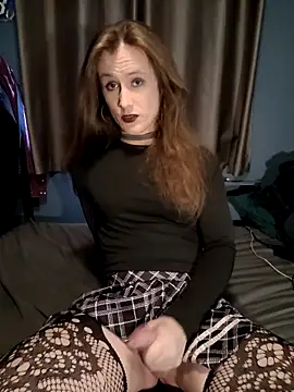 ThaTgirlAlli online show from April 15, 2026, 7:40 pm