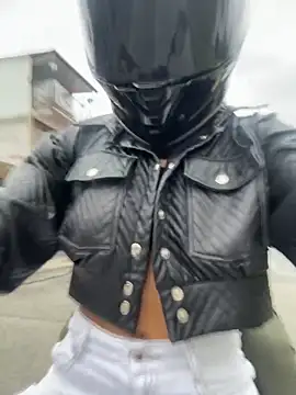 TaylorrHill online show from April 11, 2026, 7:50 pm