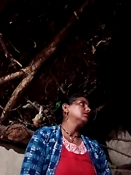 Snapshot of Manvi_hote chatting on February 8, 2026, 2:48 pm Manvi hote online show from February 8, 2026, 2:48 pm