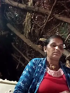 Snapshot of Manvi_hote chatting on February 18, 2026, 1:07 pm Manvi hote online show from February 18, 2026, 1:07 pm