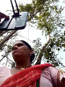 Snapshot of Manvi_hote chatting on February 20, 2026, 8:16 am Manvi hote online show from February 20, 2026, 8:16 am