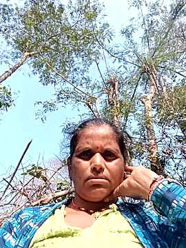 Snapshot of Manvi_hote chatting on February 5, 2026, 4:08 am Manvi hote online show from February 5, 2026, 4:08 am