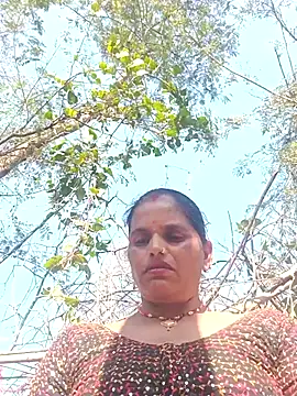 Snapshot of Manvi_hote chatting on February 9, 2026, 5:05 am Manvi hote online show from February 9, 2026, 5:05 am