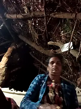 Snapshot of Manvi_hote chatting on February 18, 2026, 1:03 am Manvi hote online show from February 18, 2026, 1:03 am