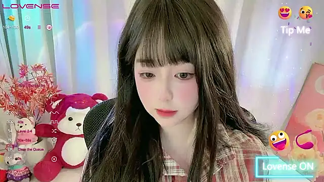 Snapshot of CLaire-5 chatting on February 23, 2026, 11:11 am CLaire-5 online show from February 23, 2026, 11:11 am