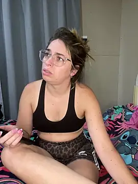 soyanahii online show from February 17, 2026, 8:28 pm