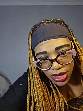 Snapshot of Sultrydiva1 chatting on February 5, 2026, 7:10 pm Sultrydiva1 online show from February 5, 2026, 7:10 pm