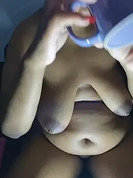 Snapshot of Sultrydiva1 chatting on February 24, 2026, 1:45 pm Sultrydiva1 online show from February 24, 2026, 1:45 pm