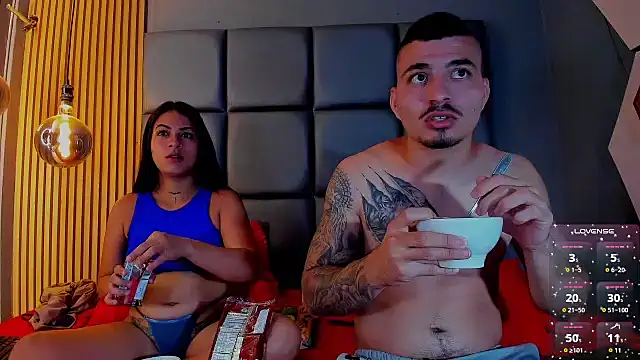 Snapshot of ZOE_GIANLUCA chatting on February 20, 2026, 11:17 pm ZOE GIANLUCA online show from February 20, 2026, 11:17 pm