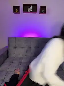 Iam Lyan  online show from March 15, 2026, 7:10 pm