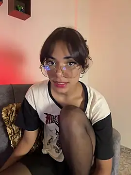 Snapshot of Iam_Lyan_ chatting on July 10, 2026, 12:54 am Iam Lyan online show from July 10, 2026, 12:54 am