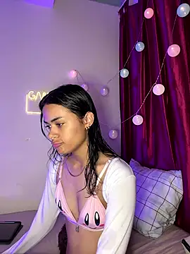 Iam Lyan  online show from January 17, 2026, 6:33 pm