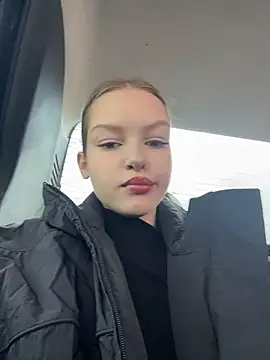 AshleyMur online show from May 9, 2026, 7:12 am