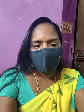 Tamil Hot Divya online show from February 9, 2026, 4:27 pm