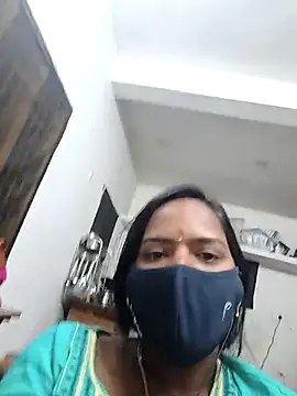 Tamil Hot Divya online show from January 12, 2026, 4:25 pm