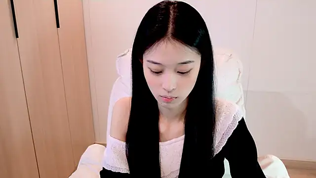 iiiiiiiiiu online show from January 18, 2026, 8:51 am