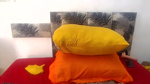 Snapshot of SEXY_MATURExx chatting on March 28, 2026, 8:37 am SEXY MATURExx online show from March 28, 2026, 8:37 am