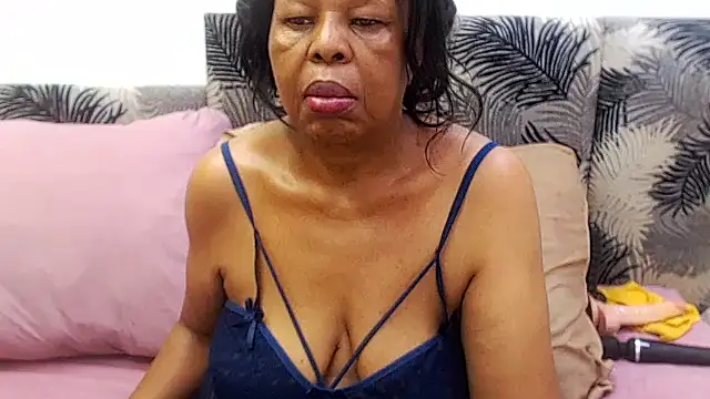 Snapshot of SEXY_MATURExx chatting on April 5, 2026, 12:23 pm SEXY MATURExx online show from April 5, 2026, 12:23 pm